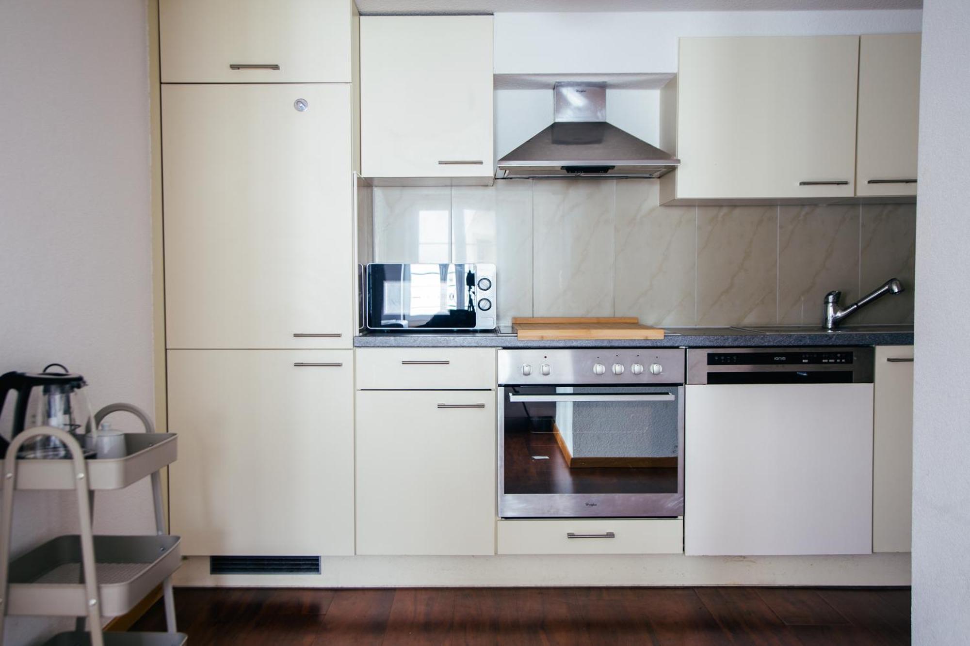 Nimbuzzz Apartments Unterseen Bagian luar foto
