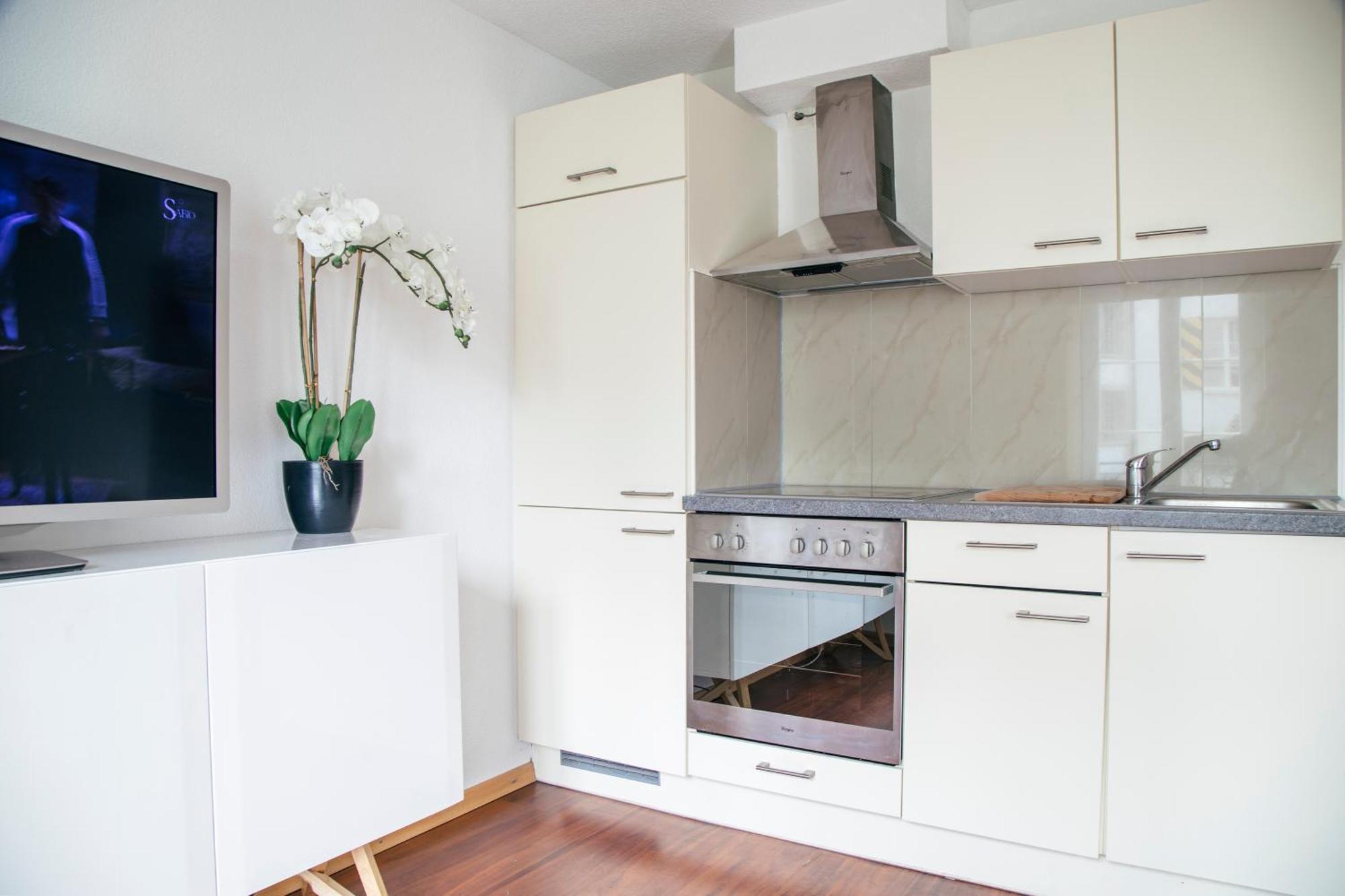 Nimbuzzz Apartments Unterseen Bagian luar foto