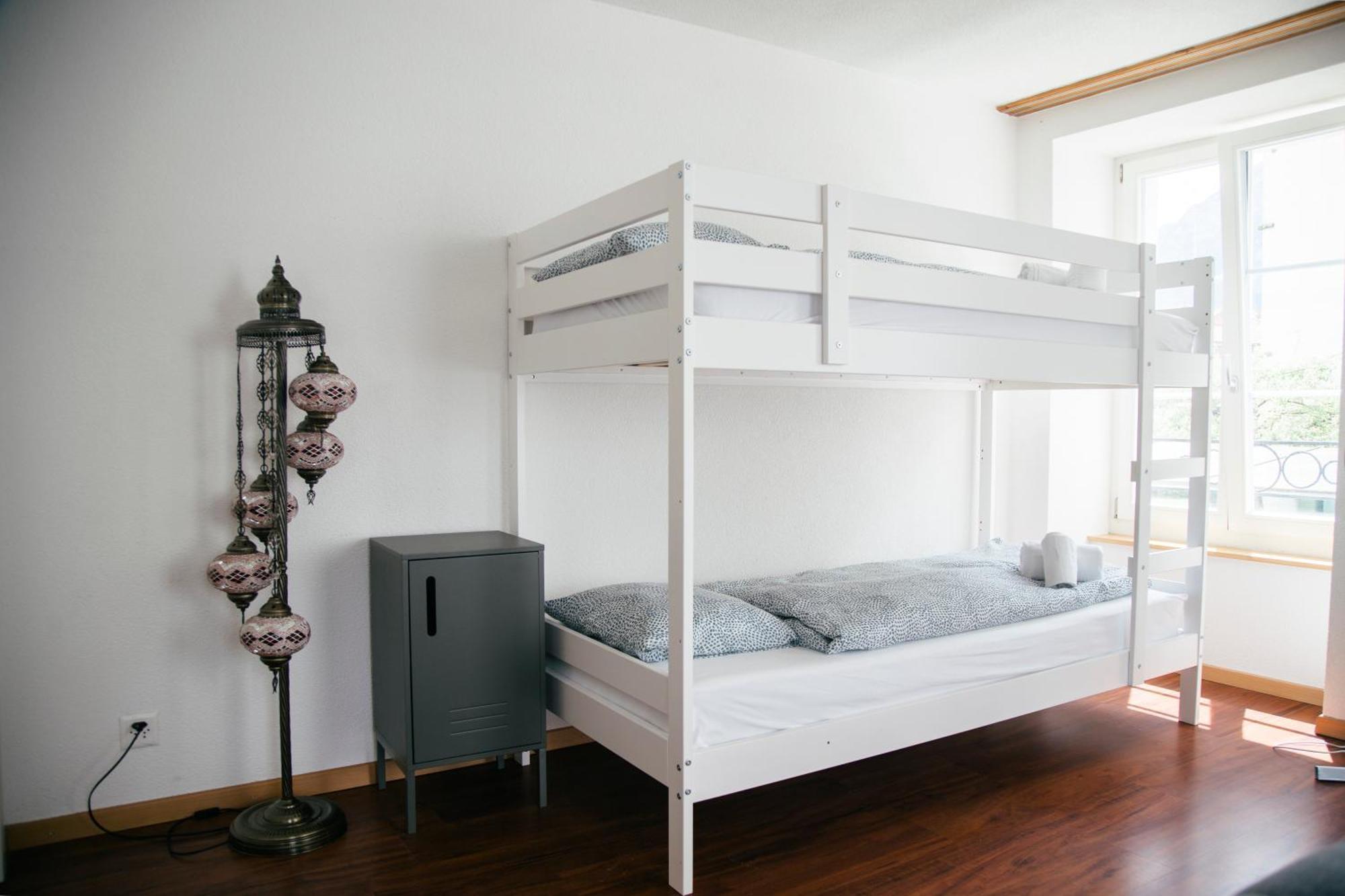 Nimbuzzz Apartments Unterseen Bagian luar foto
