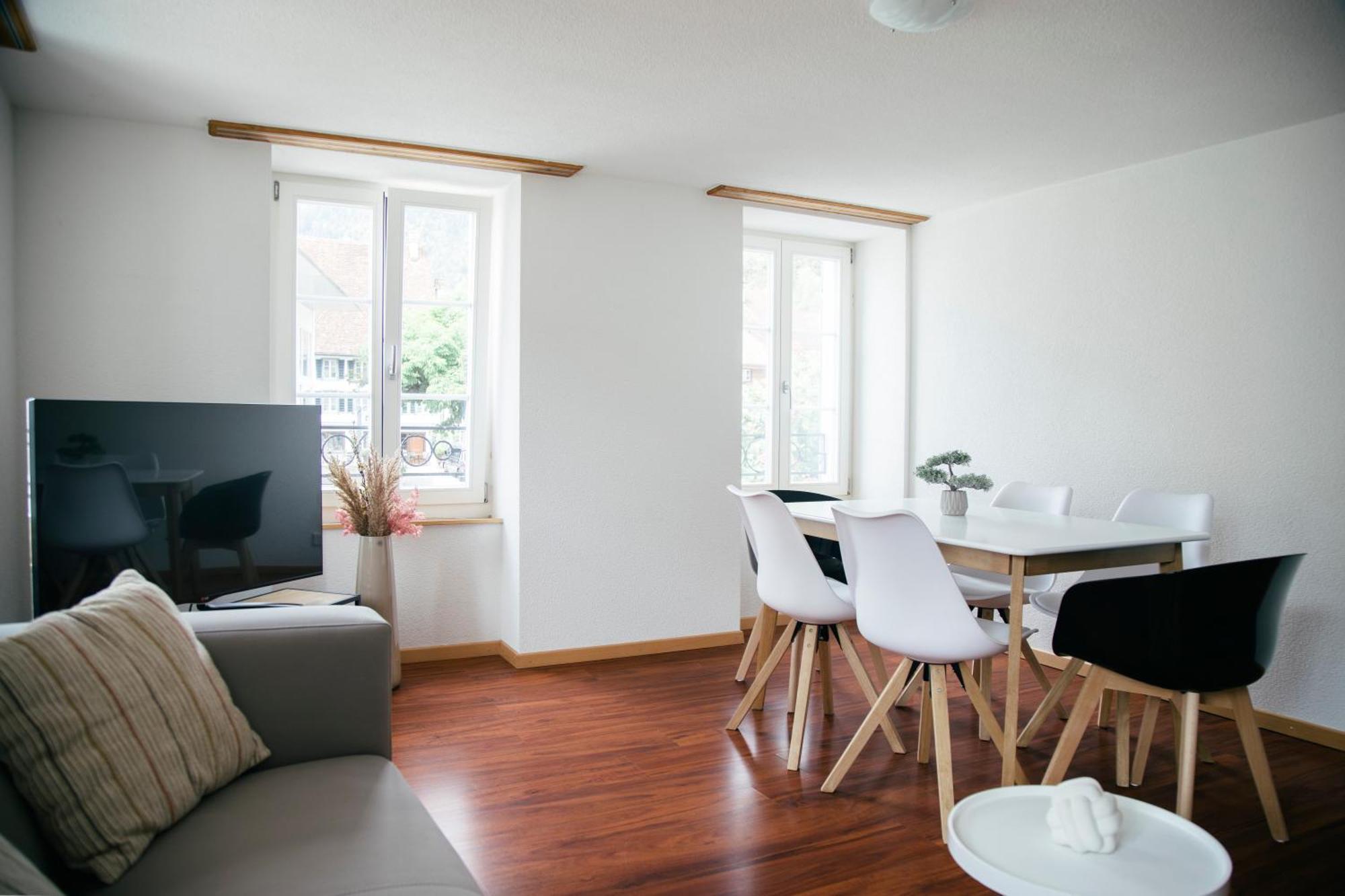 Nimbuzzz Apartments Unterseen Bagian luar foto