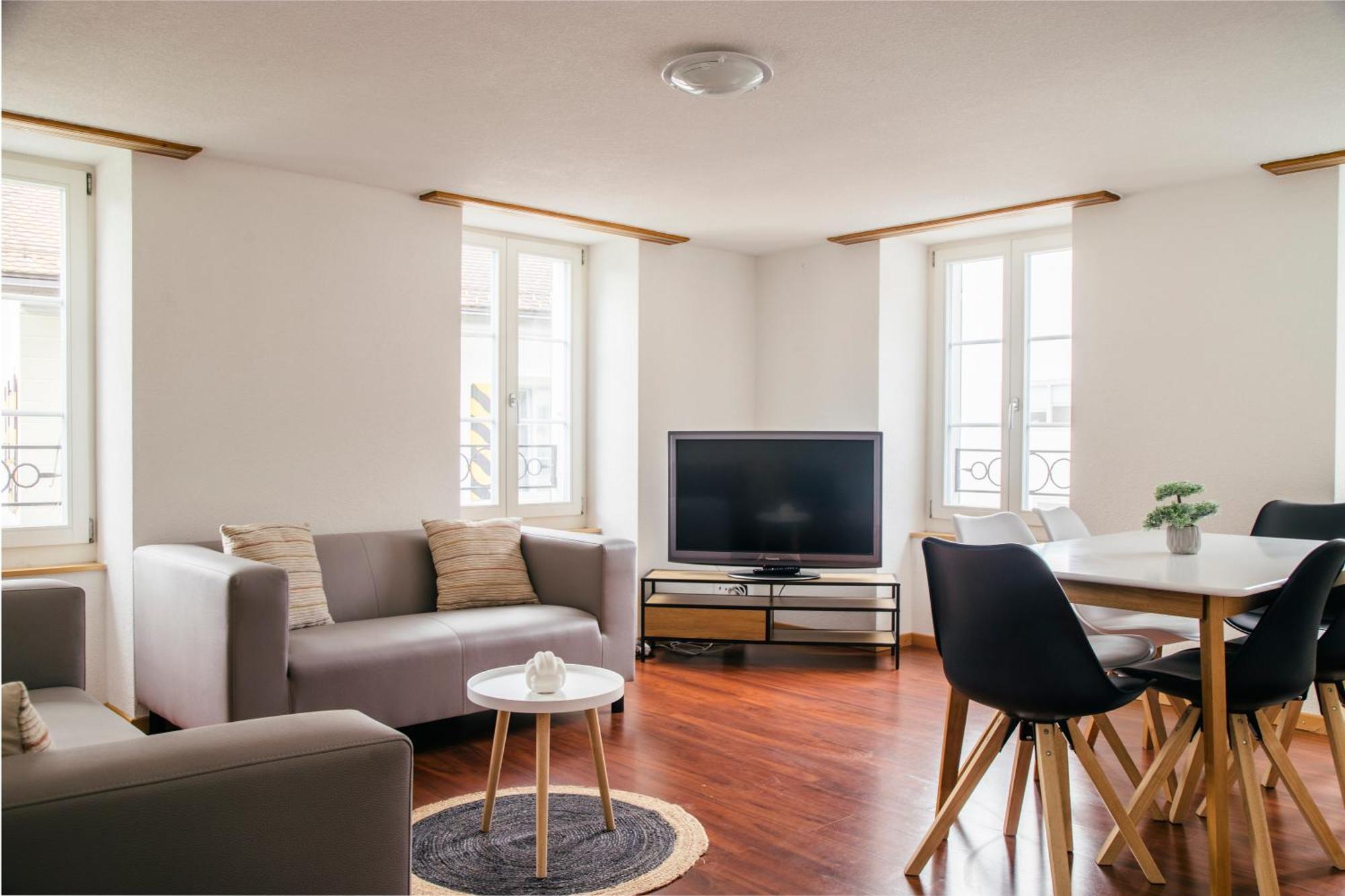 Nimbuzzz Apartments Unterseen Bagian luar foto
