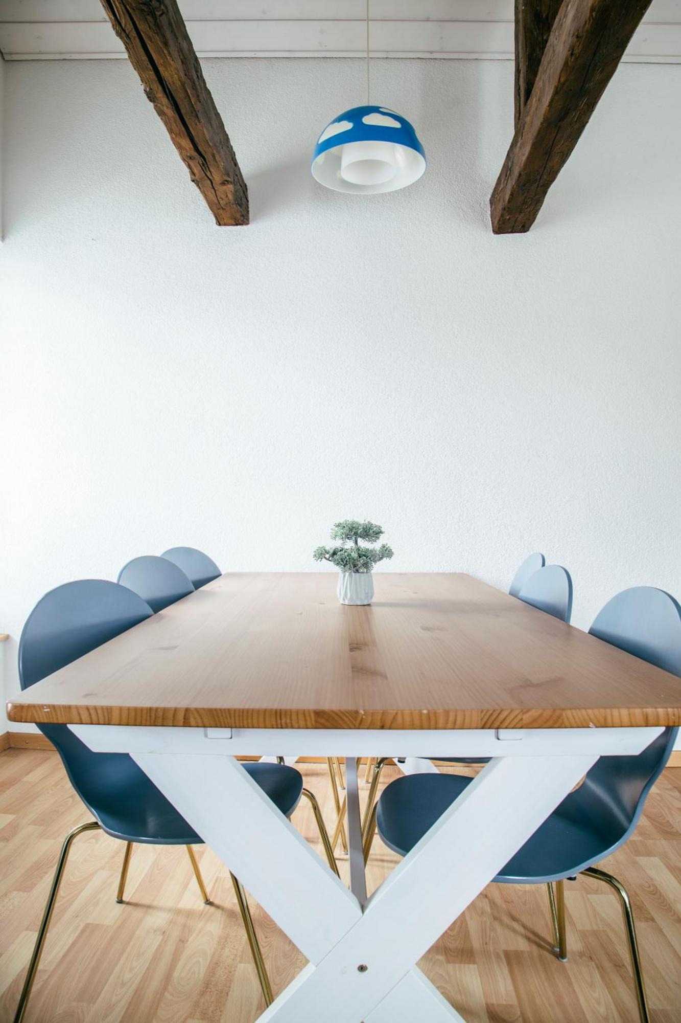 Nimbuzzz Apartments Unterseen Bagian luar foto