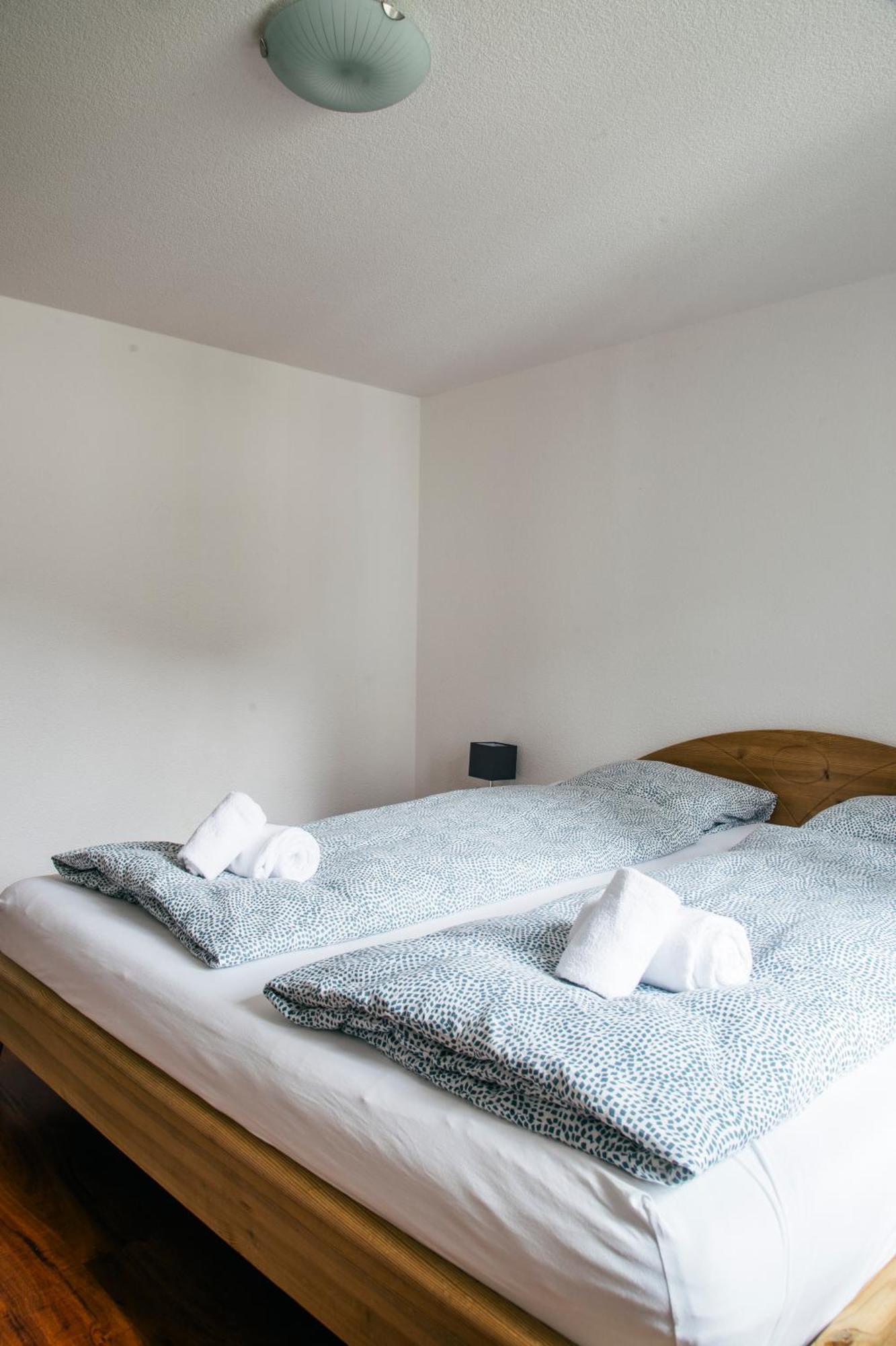 Nimbuzzz Apartments Unterseen Bagian luar foto