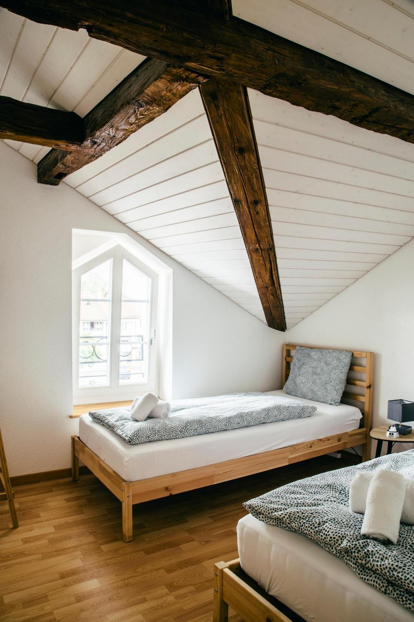 Nimbuzzz Apartments Unterseen Bagian luar foto