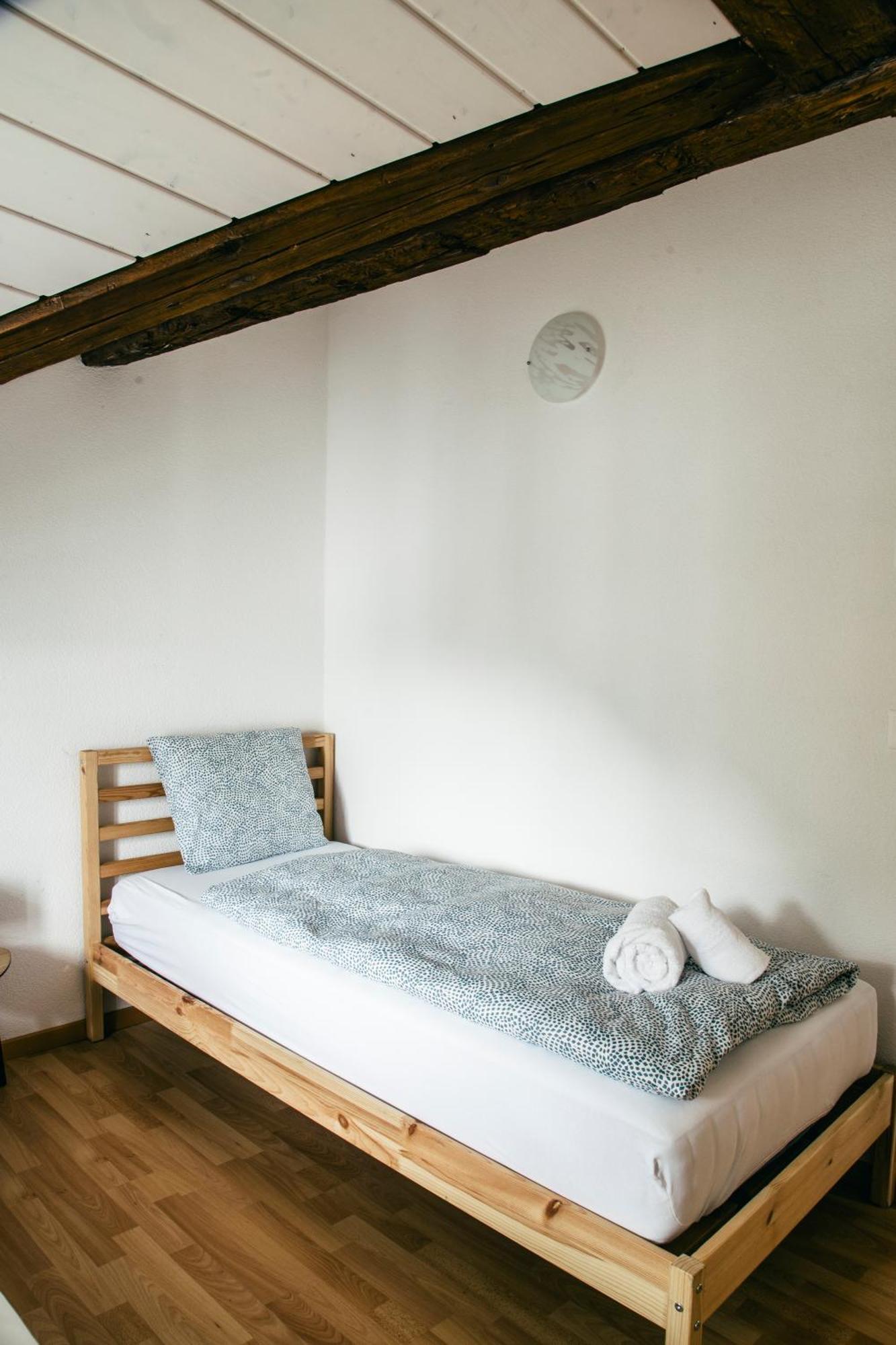 Nimbuzzz Apartments Unterseen Bagian luar foto