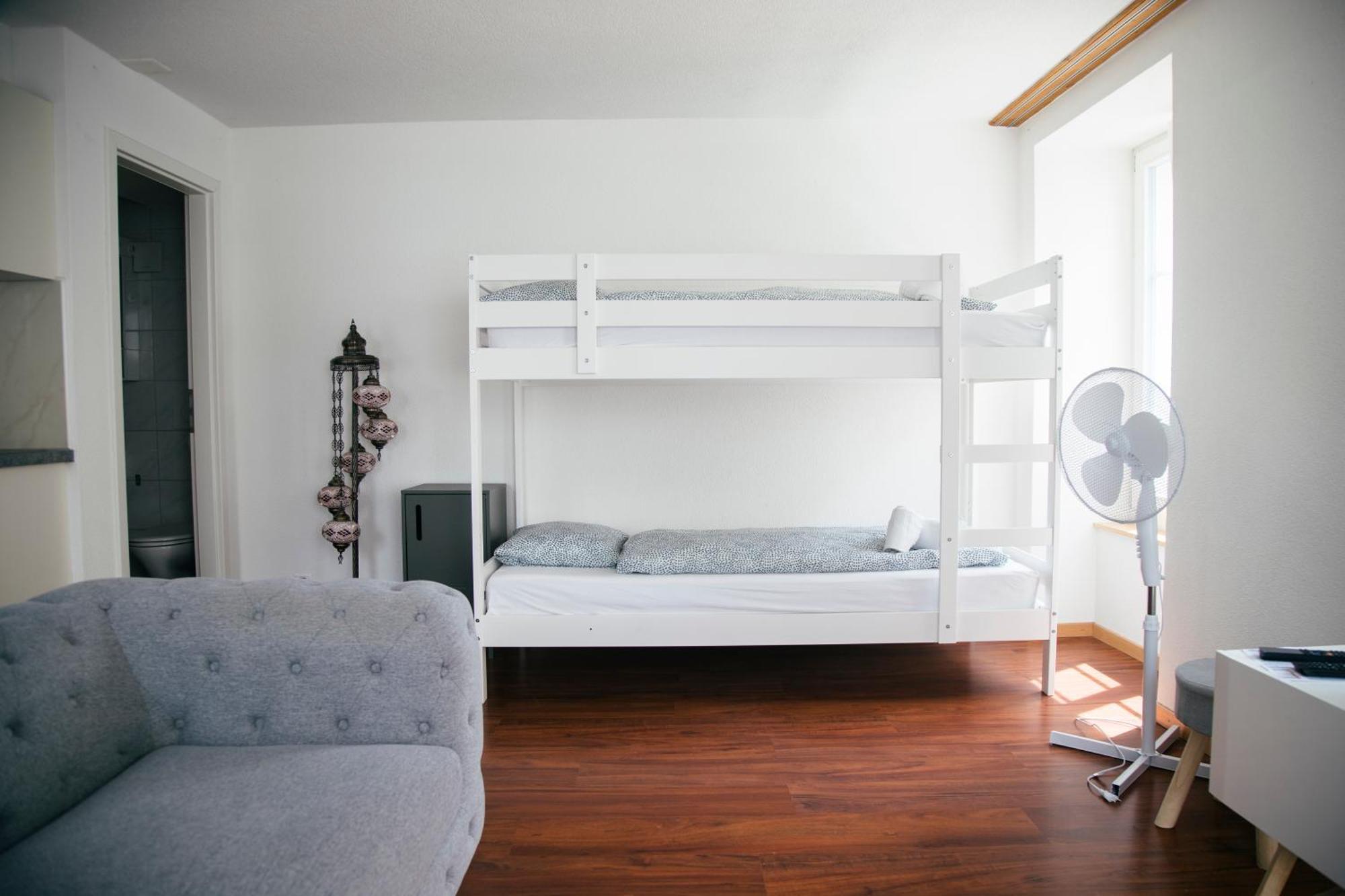 Nimbuzzz Apartments Unterseen Ruang foto