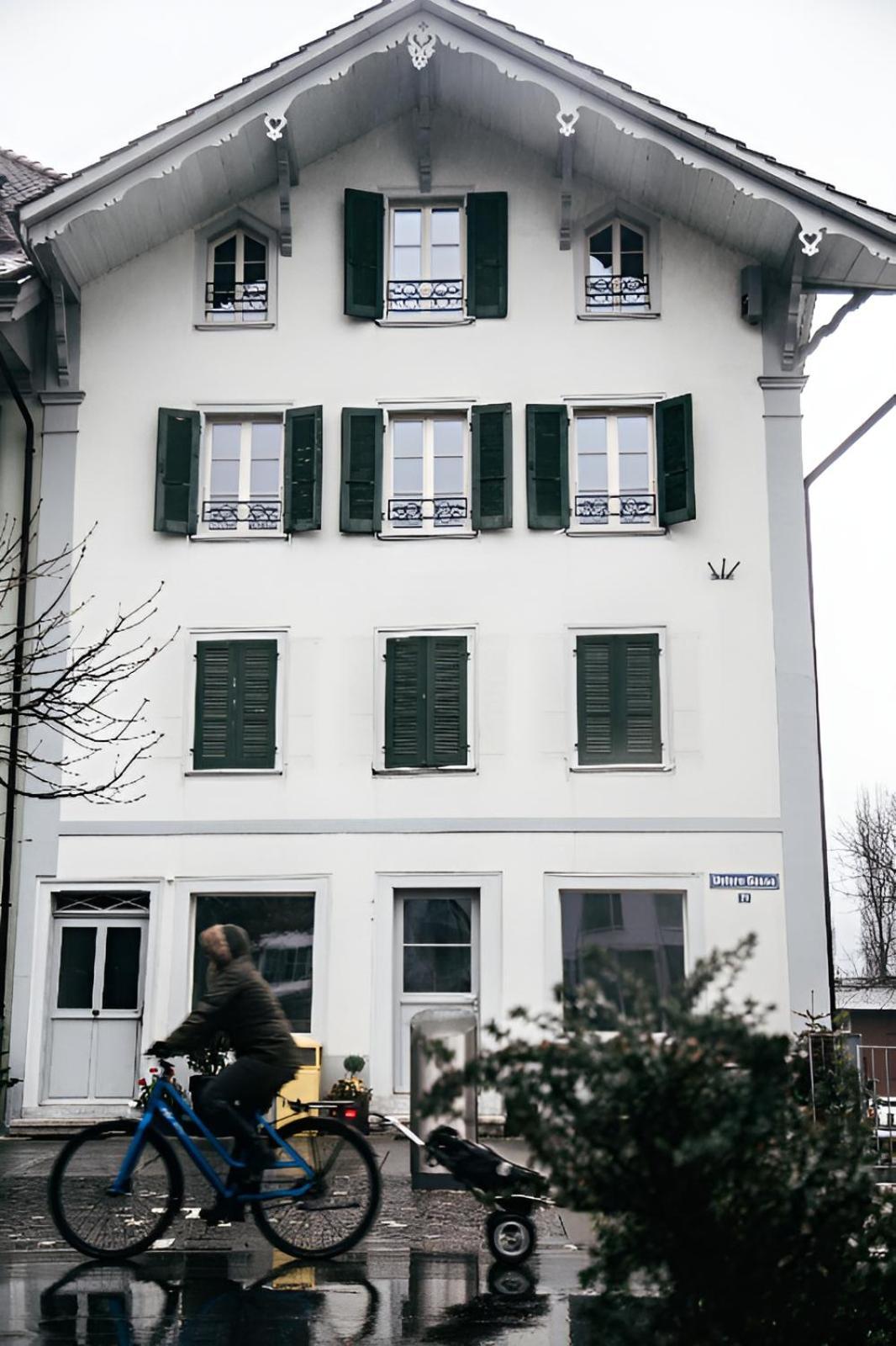 Nimbuzzz Apartments Unterseen Bagian luar foto